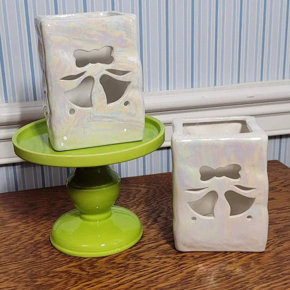 Vintage White Iridescent Ceramic Tealight Candle Holder - Wedding Bells‎ w/Bow